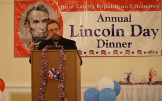 “爱国教授”:我们正在目睹自由进步主义的终结