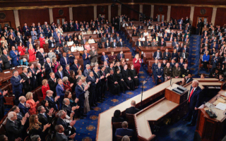 川普发表国情咨文演说 给伊朗政权划红线