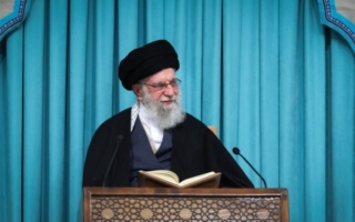 大陆民众：独裁者都应是哈梅内伊这种下场