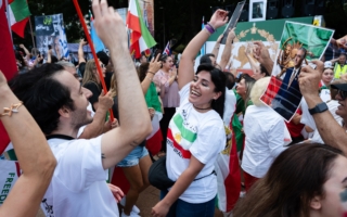 “魔鬼被消灭” 澳洲伊朗社区庆祝哈梅内伊死亡