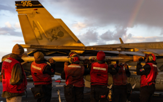 川普：美军弹药储备充足 有能力永久作战