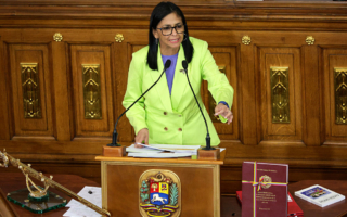 委国代理总统称马杜罗仍是合法总统 川普回应