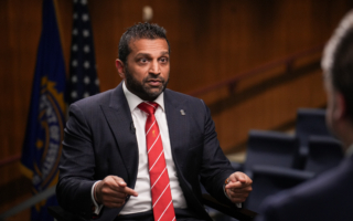 FBI悬赏10万 征集破坏和盗窃执法人员车辆线索