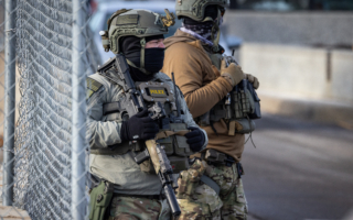 明尼苏达州冲击教堂案已有39人被起诉