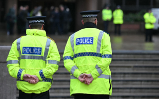 涉为中共从事间谍活动 三男子在英国被捕