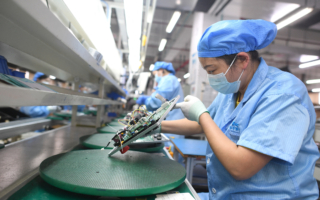 中国制造业PMI连续8个月处于萎缩区间