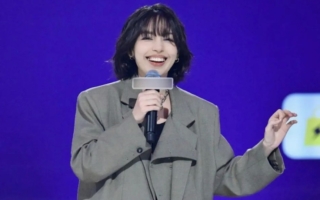 被指制造婚姻恐惧 新疆演员小帕遭微博禁言