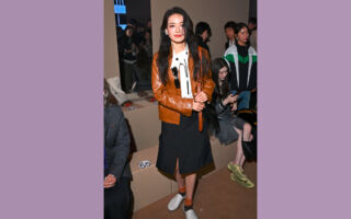 舒淇以短发造型亮相时装周 自曝睡眠不足频出错