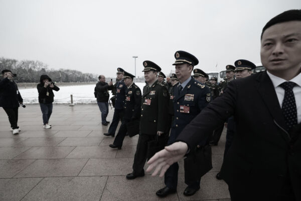 36名军队全国人大代表被罢免 含16上将14中将