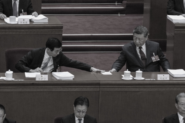 两会主席台严控细节曝光 被指折射习政权虚弱