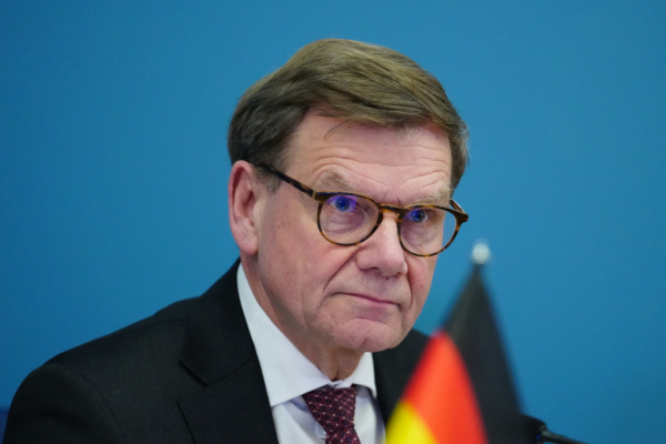 为安全起见 德澳进一步撤离驻中东人员