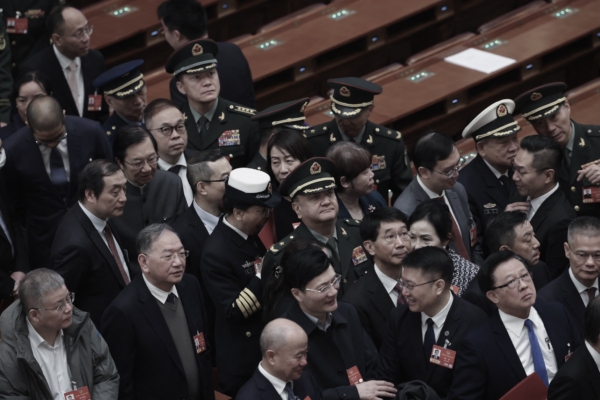 中共政协会议名单现“幽灵”引猜疑