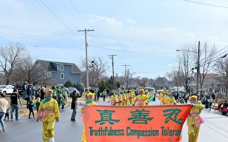 法轮大法纽约腰鼓队成立20周年 鼓声显神威