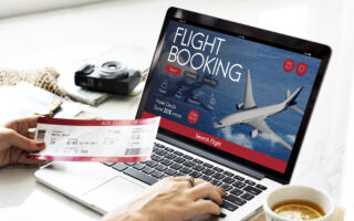 中东战火或使机票涨价 专家：现在订夏季航班