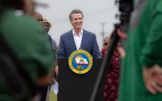 加州州长:早已获知伊朗无人机攻击警告