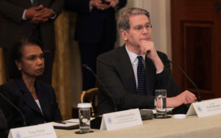 美财长：或放宽对俄油制裁 以缓解供应缺口