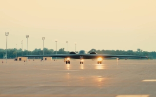 B-2轰炸机再参与空袭伊朗任务 视频发布