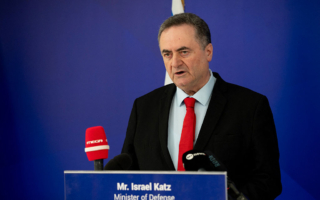 以色列防长：伊朗战争进入决定性阶段