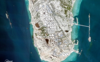 川普下令轰炸伊朗哈尔克岛 背后有何考量