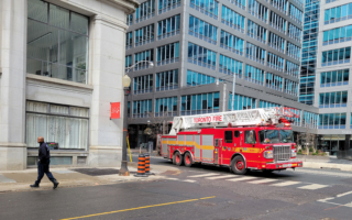 士嘉堡两印度餐厅火灾 警方:有关联
