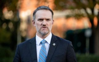 格里尔:美中巴黎会谈聚焦稀土与贸易稳定