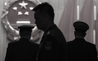 分析：习若突然倒下 中共恐倒台在即