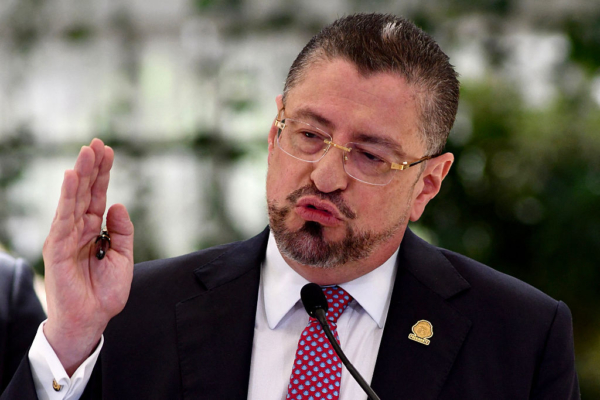 哥斯达黎加拒绝承认古巴共产政权合法性