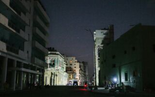 古巴电网全面崩溃 川普：政权已走到终局