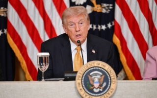 川普:不知道伊朗新任最高领袖是否活着