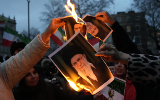 谢仁义:镇压伊朗抗争运动 哈梅内伊是什么人?