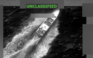 美军东太平洋打击运毒船 击毙2人