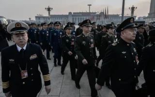 中共前军纪委副书记陈国强接连被免去两职