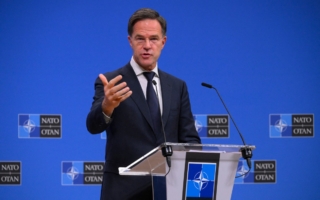 北约秘书长：美打击伊朗不违反国际法