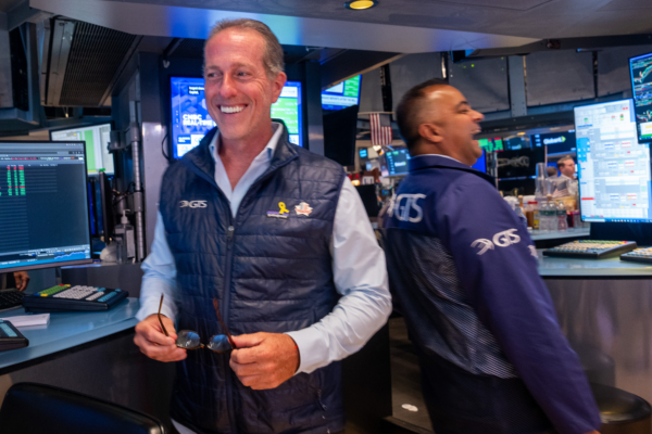 川普称美伊会谈富有成效 道指开盘飙逾800点