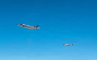 加油机坠毁6人遇难 美防长：都是美国英雄