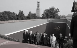 岳山：中南海有妖 无道求长生