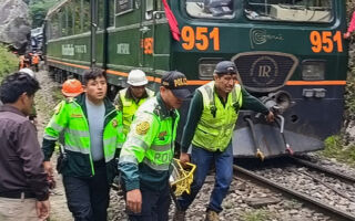 秘鲁马丘比丘两列火车对撞 至少1死40伤