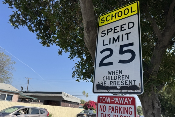 洛杉矶市将安装125套测速摄像头 年底启用