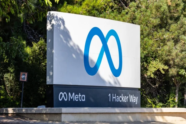 传北京禁Manus创办人离境 专家分析