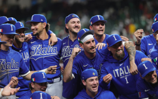 意大利9比1痛击墨西哥 分组第一携手美国晋级