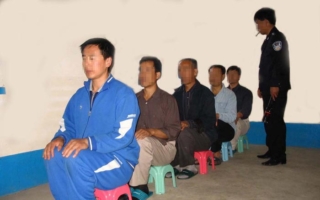 上百法轮功学员被山东监狱非法关押 平均72岁