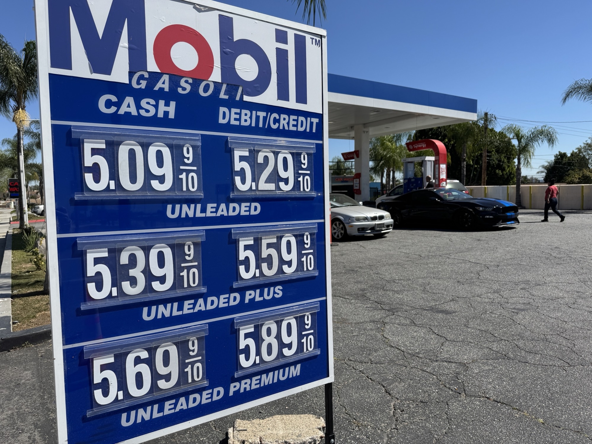 炼油厂关闭引担忧 加州油价或进一步飙升