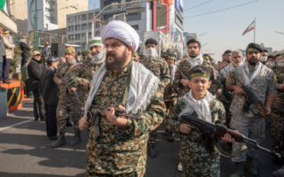 伊朗招募安全及支援人员 报名年龄低至12岁