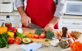 切这种菜会产生化学反应 对健康好处多多