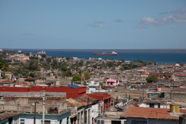 批准受制裁俄油轮给古巴补给 白宫释因