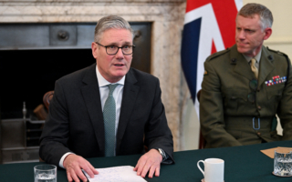 川普拟退出北约 英国召集霍尔木兹海峡峰会