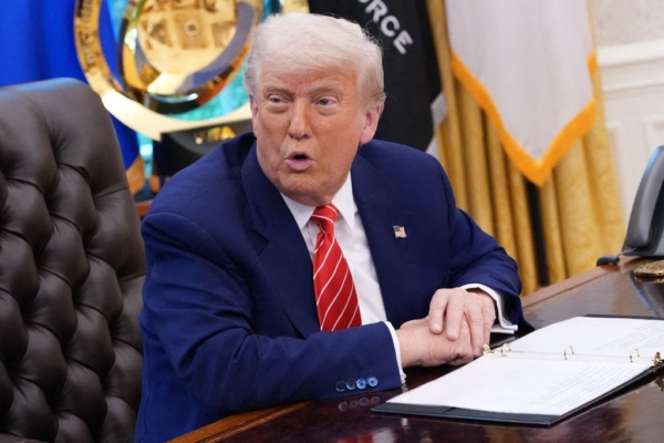 川普下令补发国土安全部全体员工7周欠薪