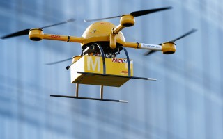 顺丰旗下一架物流无人机在深圳市区坠落