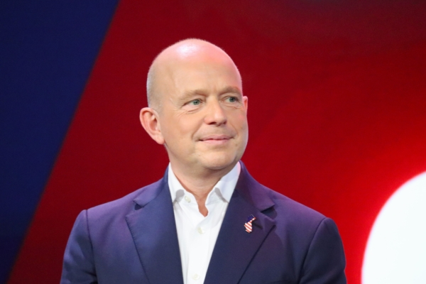 加州共和党州长候选人领跑民调 获川普支持