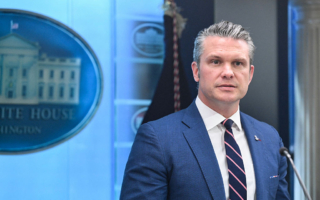 “上帝是仁慈的”美防长谈营救被困士兵行动